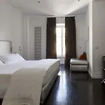 Xenia Bed & Breakfast 4*